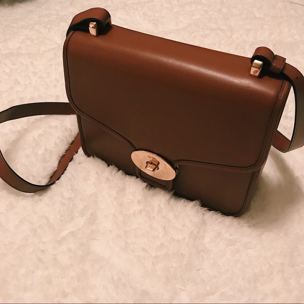 SOLD BRAND NEW
Brown Coach Satchel Bag